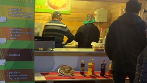 Continuă sarabanda prețurilor exorbitante din Cluj-Napoca! Câți lei costă o plăcintă la Târgul Mărțișorului