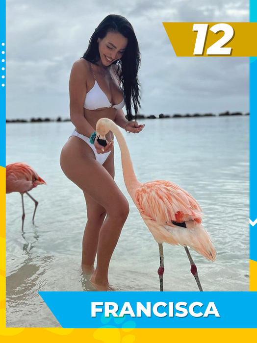 Top 25 dive cu prietenii necuvântători la plajă! Care e cea mai sexoasă dintre Bianca Drăgușanu, Crina Abrudan sau Lora?