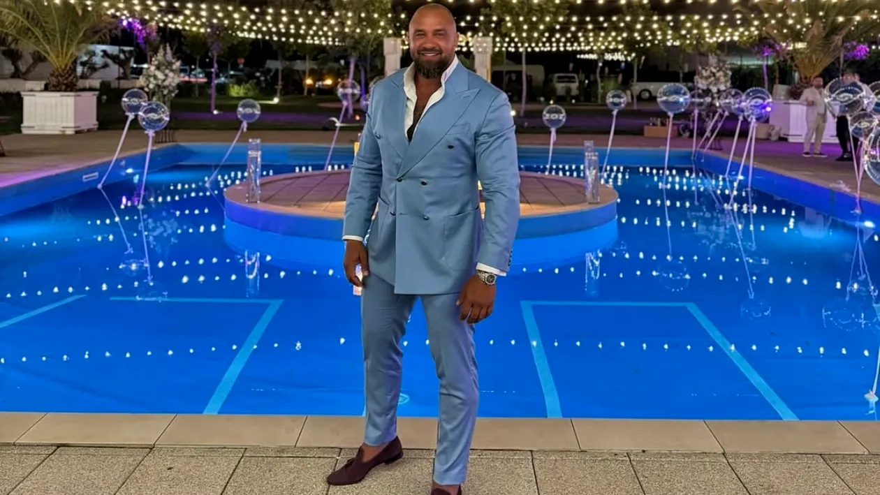 Câte sute de euro a plătit Alex Bodi pentru 4 porții de ceai la Courchevel, în Franța. Musculosul a postat dovada și un mesaj acid cu directie!