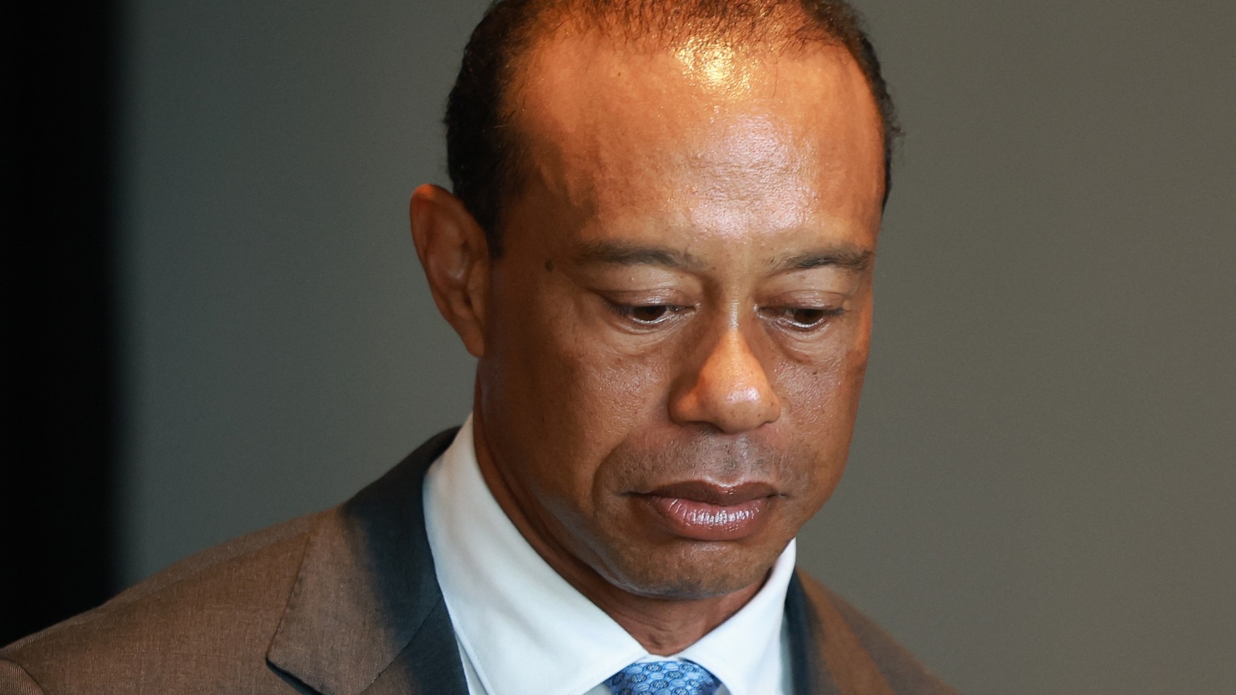 Tiger Woods a rămas fără permis timp de cinci ani. Ce l-a avertizat judecătorul, în prezența Vanessei Trump