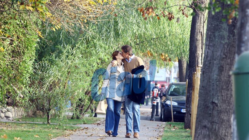 Gica Popescu e indragostit lulea… de sotie! Vezi ce a putut sa ii faca Luminitei cand credea ca nu-i vede nimeni!