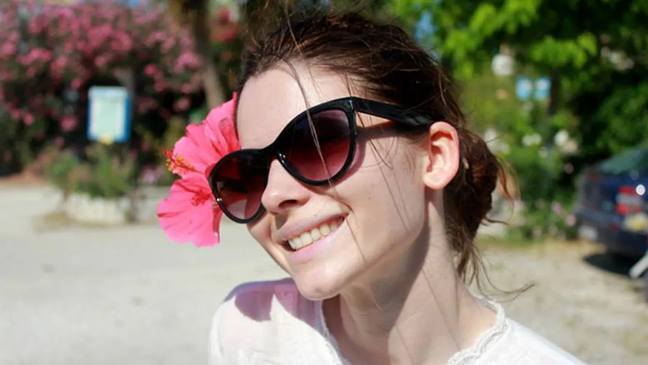 Cum arata Anca Lungu in costum de baie! Stirista s-a relaxat la soare alaturi de sotul ei, Stefan