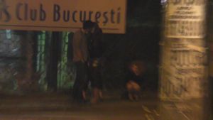 Fostul ucenic al Loredanei "calca stramb" de cate ori vine in Capitala. Ciprian Teodorescu i-a furat un sarut amantei, in strada!