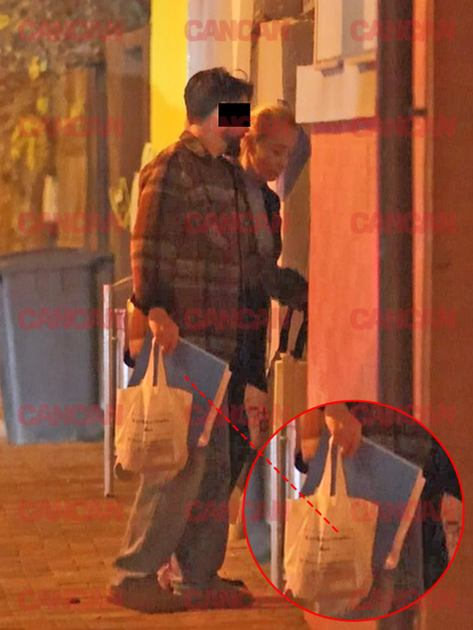 Patroana Crystal Dental iese din clinică cu un dosar suspect și fața brăzdată de plâns! Imagini în premieră după tragedie