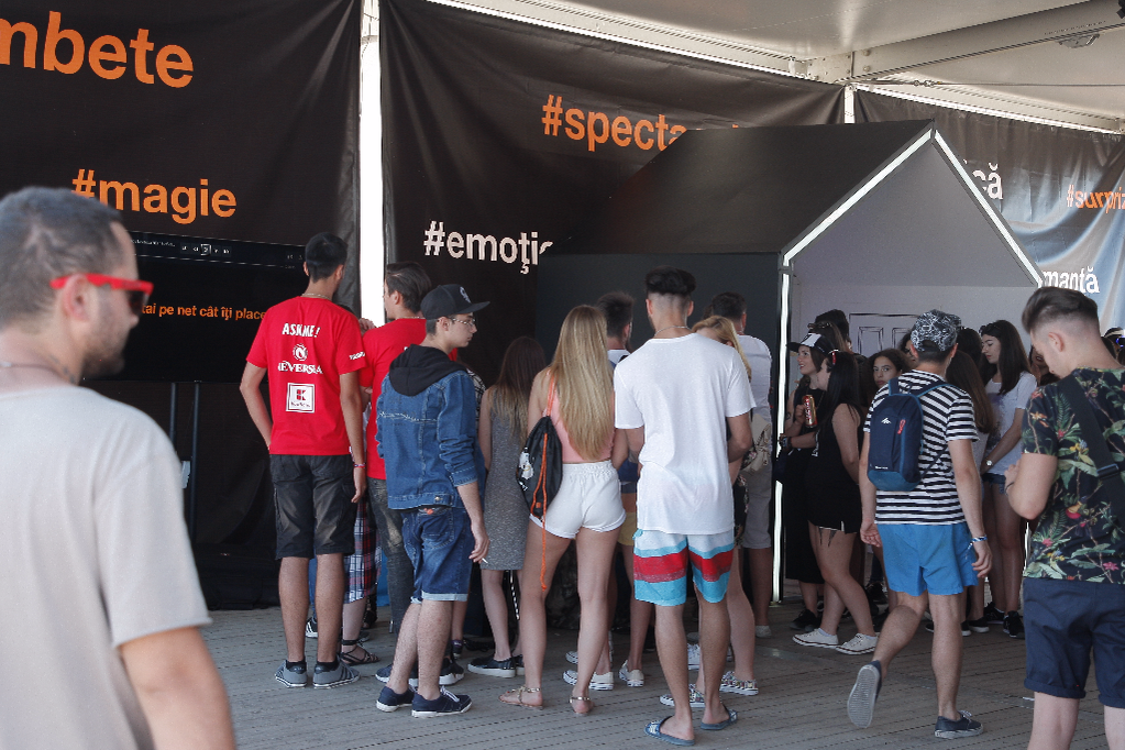 CANCAN.ro transmite cele mai tari momente. IMAGINI LIVE. Zeci de mii de oameni la NEVERSEA, cel mai mare festival de pe litoral