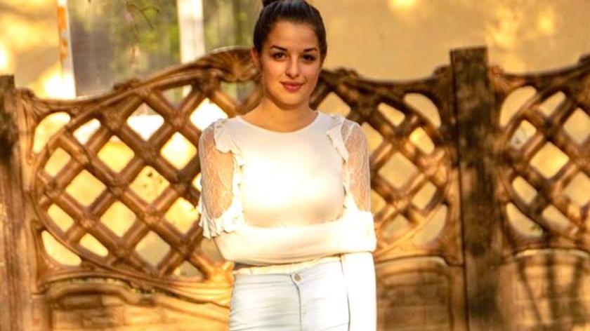 Larisa, o fată de 13 ani din Pădureni, Timiș, a dispărut de-acasă. Părinții se tem că a fost răpită
