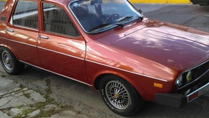 Această ”Dacie” a făcut senzaţie printre internauţi! Toată lumea s-a grăbit să afle de unde o poate cumpăra. Ce are atât de special
