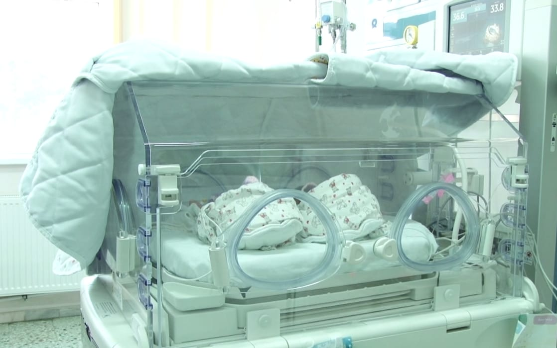 Incubatorul donat de Sorana Maternității din Târgoviște