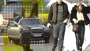 Discretul milionar român a reapărut în Capitală cu un Rolls Royce Cullinan, de 400.000 €, la care a “asortat” o “bombardieră”
