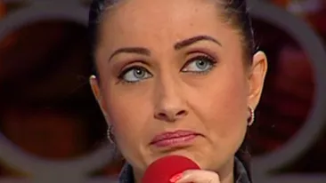 Imagini SOCANTE! Gabriela Cristea a fost hartuita de un barbat! Vezi cum a reactionat iubitul ei!