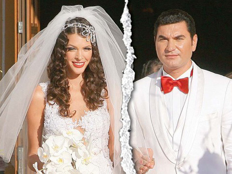 Ce făcea Alina Vidican în timp ce Cristian Borcea era încătușat!