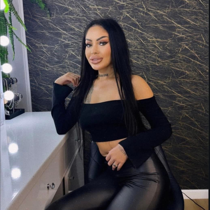 Ea este Valentina, tânăra găsită fără viață într-o valiză pe râul Olt/ sursă foto: Facebook