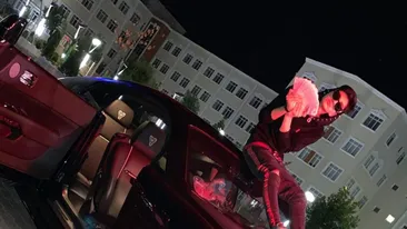 Abi Talent șochează din nou. Artistul și-a „însemnat” un fan care a încercat să îi fure ceasul