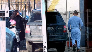 Laurette a luat măsuri după ce fiica i-a fost agresată la școală… I-a pus ”bodyguard” puștoaicei!