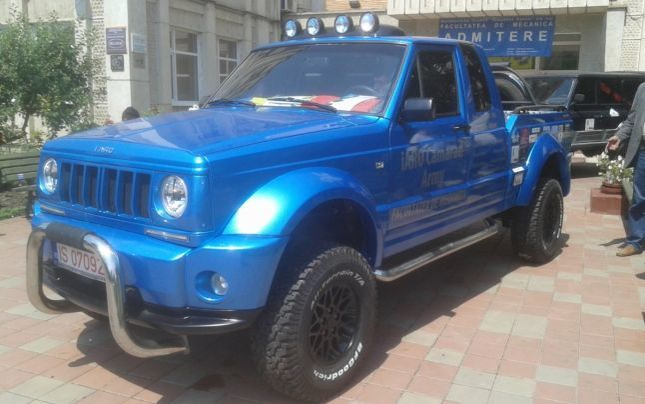 Cum arată cunoscutul ”Jeep” românesc ARO, refăcut din fiare vechi de un grup de studenţi. Prototipul e senzaţional!