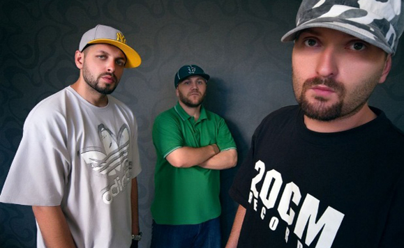 Sindicaliştii din Poliţie vor să dea în judecată formaţia Paraziţii, după ce trupa hip-hop a scos o piesă denumită „Antimiliţie”