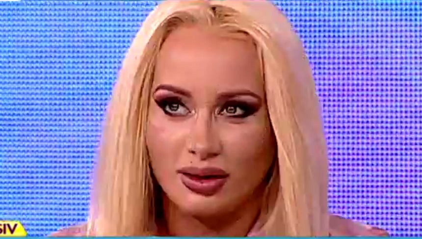 Simona Traşcă şi-a scos firele de la operaţie! Cum arată acum vedeta care a vrut să se sinucidă