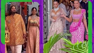 Vedetele showbizului mondial s-au strâns la nunta anului și au făcut parada modei. Apariție spectaculoasă a surorilor Kardashian!
