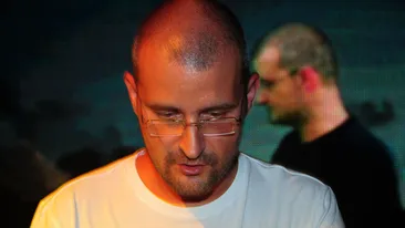 Liderul Suie Paparude a intrat in operatie dupa ce a facut infarct in timpul unui concert. Medicii se lupta sa-i salveze viata