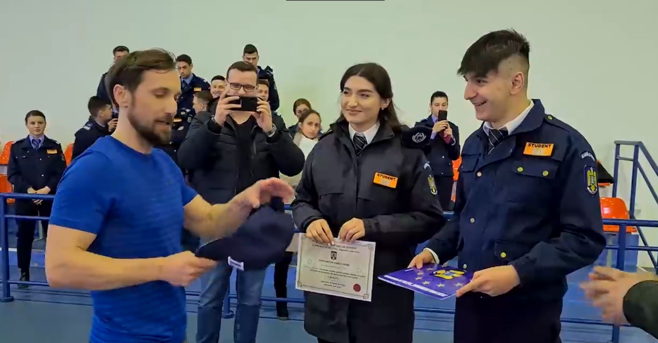 Dani Oțil a primit diplomă din partea Jandarmeriei