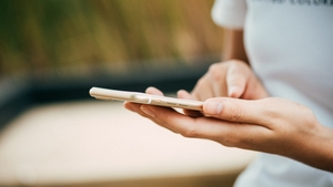 Noua escrocherie la telefon care a lovit România. Polițiștii trag un semnal de alarmă