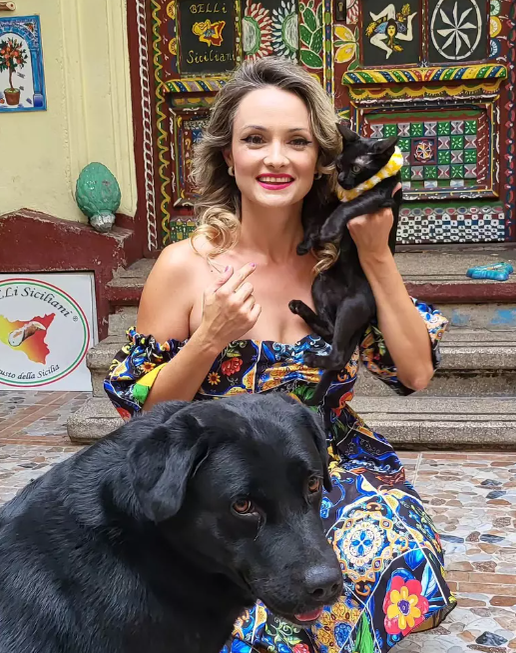Amalia Bellantoni, pusă la zid de influencerița Hype Fox. De necrezut ce a putut să apară în fața restaurantului fostei concurente de la Chefi la cuțite: ”Sunt dezgustată! Poate se sesisează cineva”