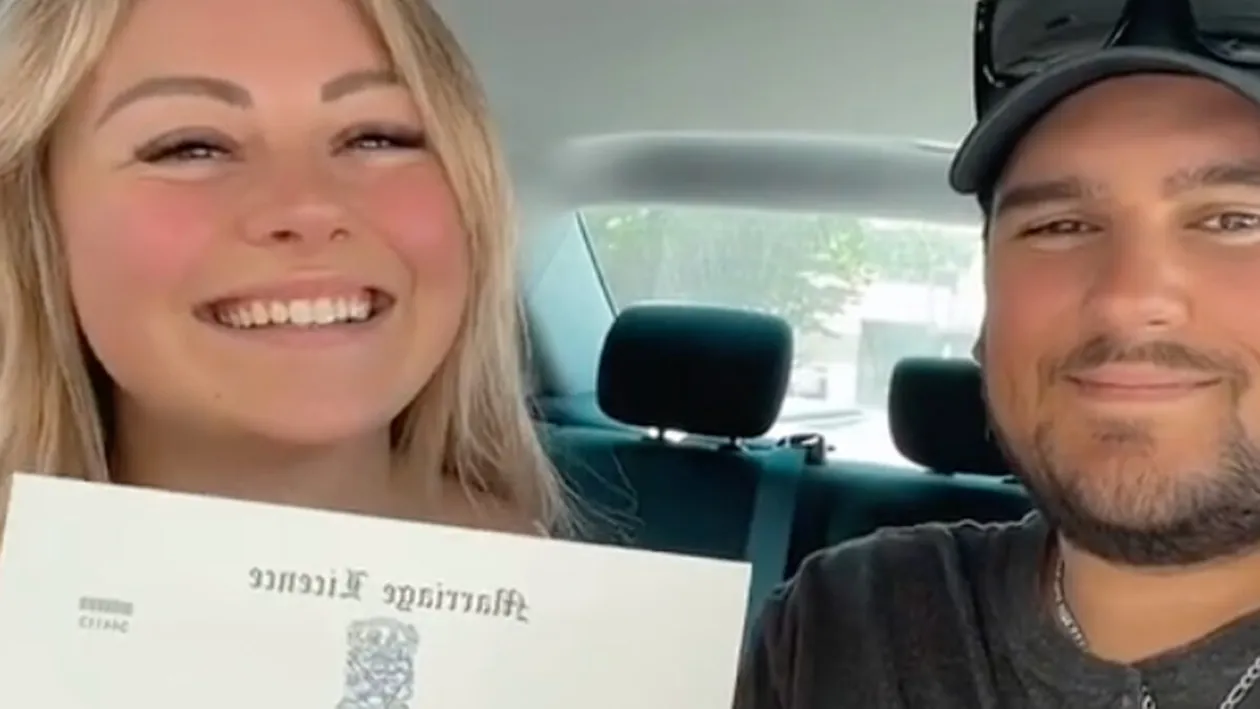 Motivul intim pentru care mireasa din imagine a anulat invitația mamei ei, la nuntă