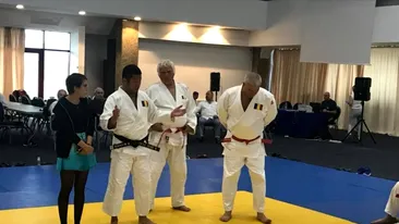 Veteranii și campionii judoului românesc, prezenți la deschiderea Stagiului Național al Arbitrilor și Antrenorilor de Judo! FOTO