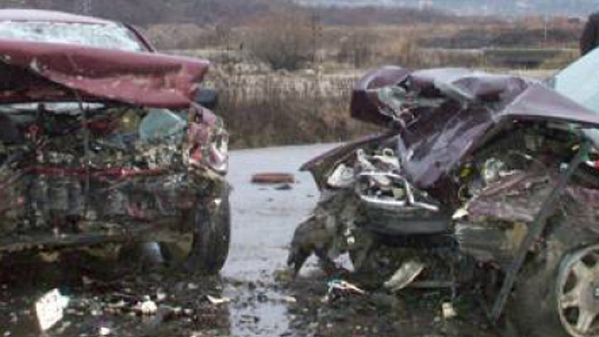 Grav accident pe DN 14! Sase persoane au fost ranite, iar traficul este blocat!