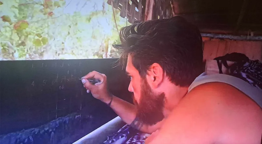 Au păcălit poporul cu televizorul! Ce înseamnă, de fapt, cifrele scrise de Sorin în baracă, la Survivor All Stars de la Pro TV