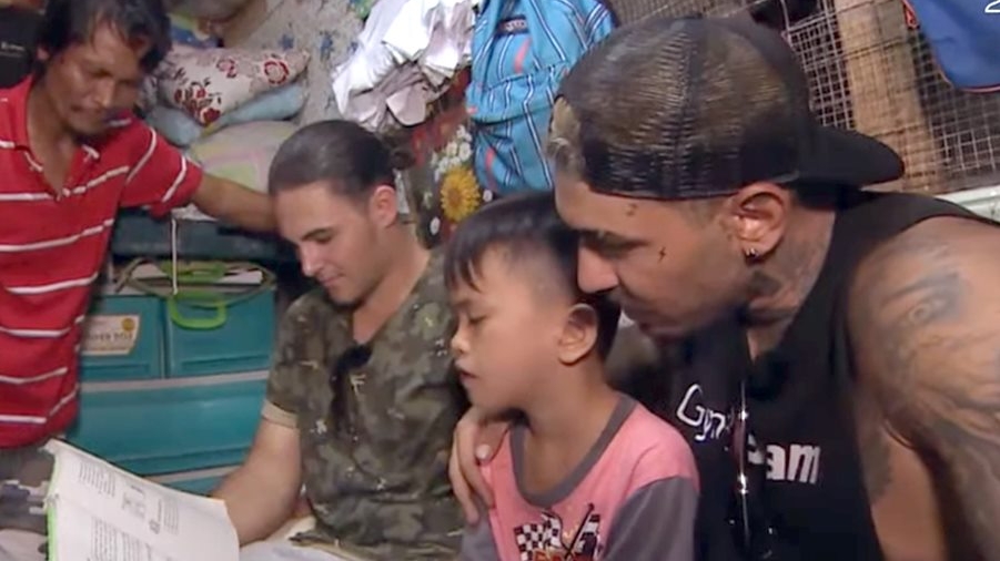 "Coastele sunt organele care..." Alex Velea s-a făcut de râs la Asia Express, încercând să ajute la teme un elev din Filipine