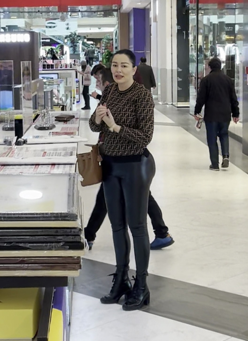 Brigitte a atras ca un magnet privirile masculilor (Foto: CANCAN.RO)