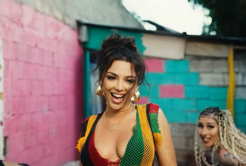 Cine este Lavinia, românca focoasă care dansează și cântă alături de Shaggy. L-a ”amețit” pe artistul internațional