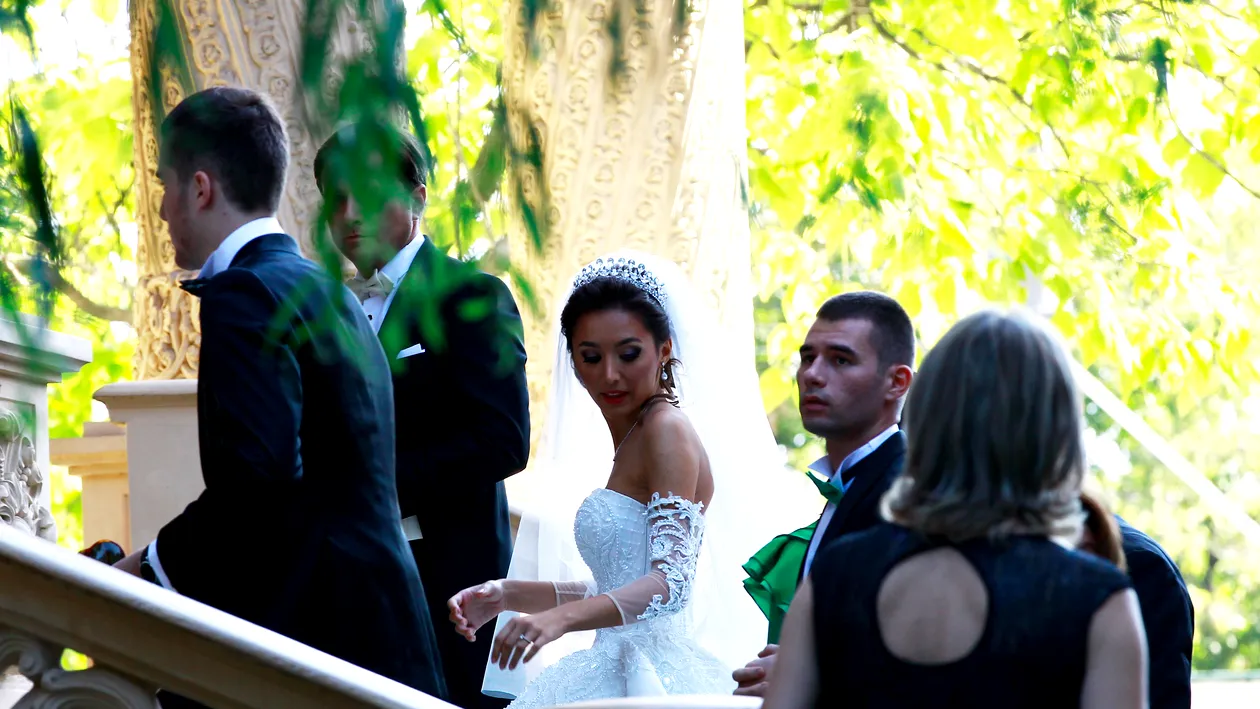 CANCAN.ro a transmis LIVE de la nunta anului! DIANA VIDEANU a îmbrăcat rochia de mireasă