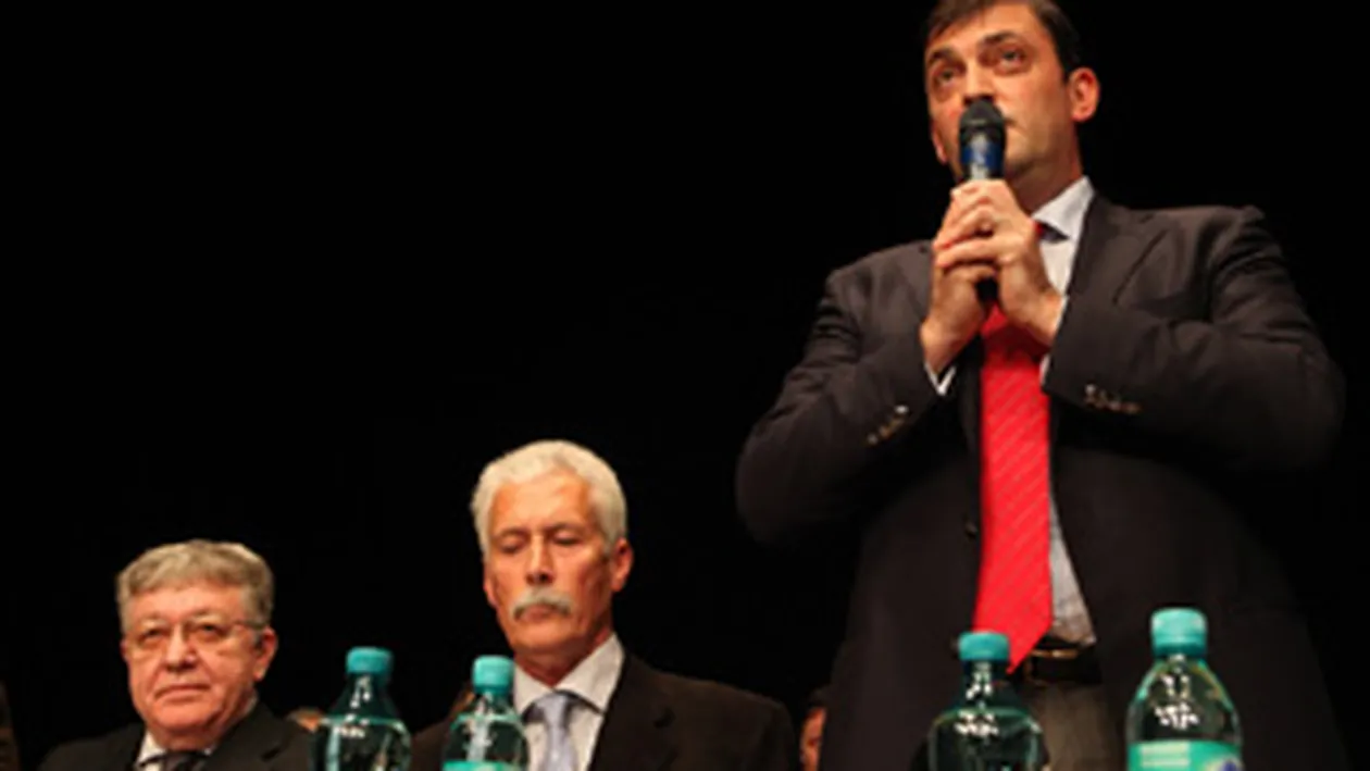 Rares Manescu s-a intalnit cu Sindicatul Cadrelor Militare! I-a asigurat pe militari ca isi vor recapata onoarea hainei pe care o poarta