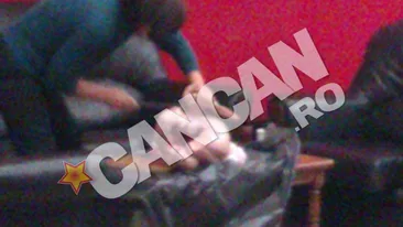 Scena asta incredibila s-a petrecut aseara la Cinema Patria! O angajata a transat un curcan in fata oamenilor veniti la film!