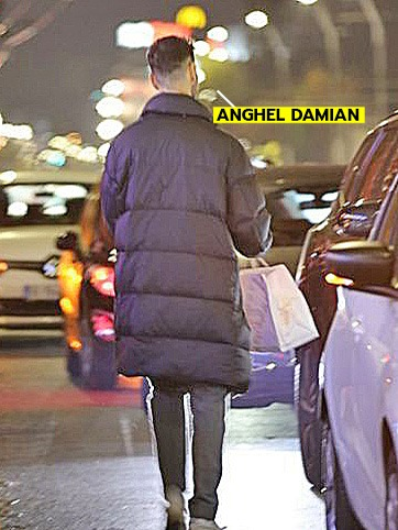 Anghel Damian, cu "marfa" către Theo Rose (SURSA FOTO: CANCAN.RO)