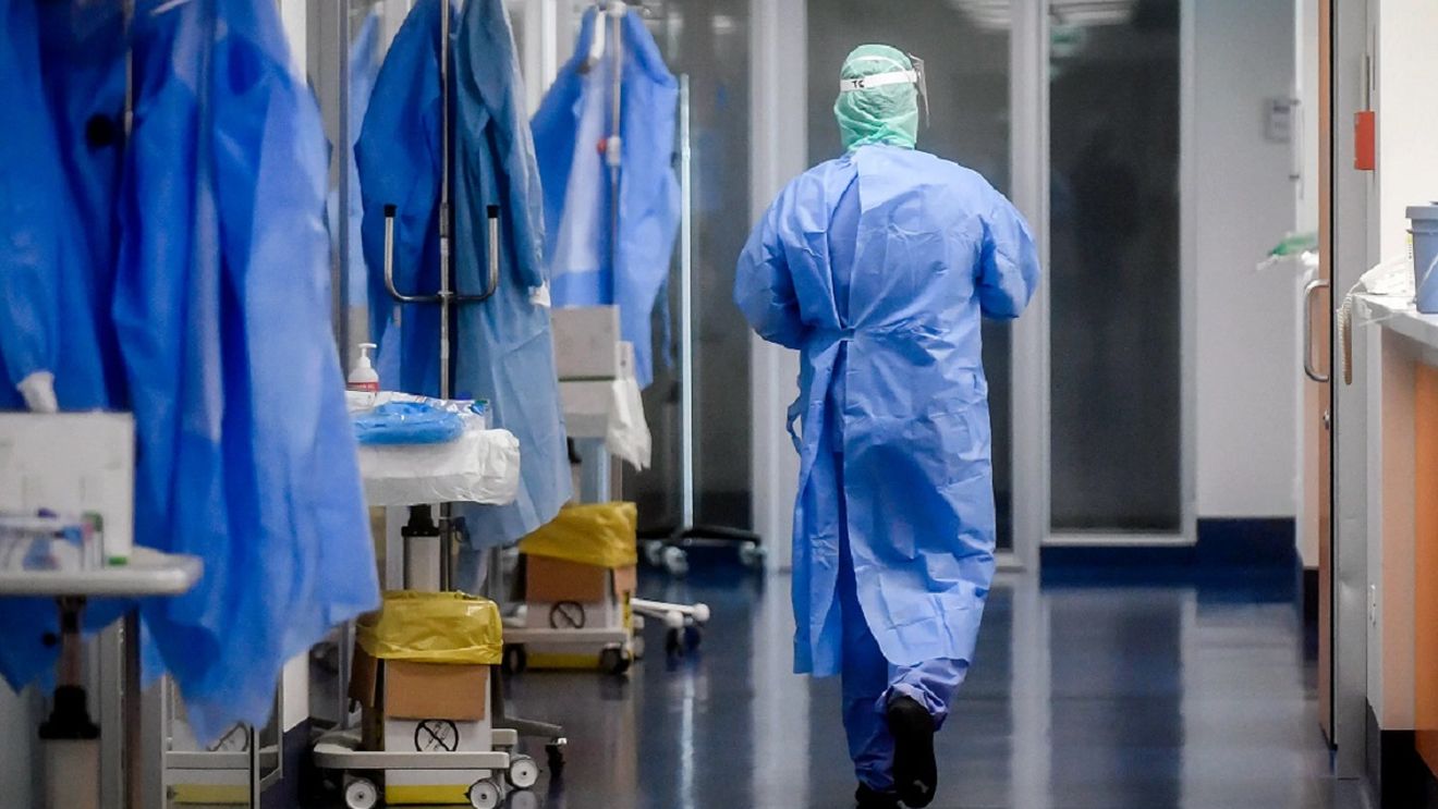 Bilanțul negru al deceselor cauzate de COVID-19. 104 persoane au murit din cauza infectării cu virusul din China, în ultimele 24 de ore