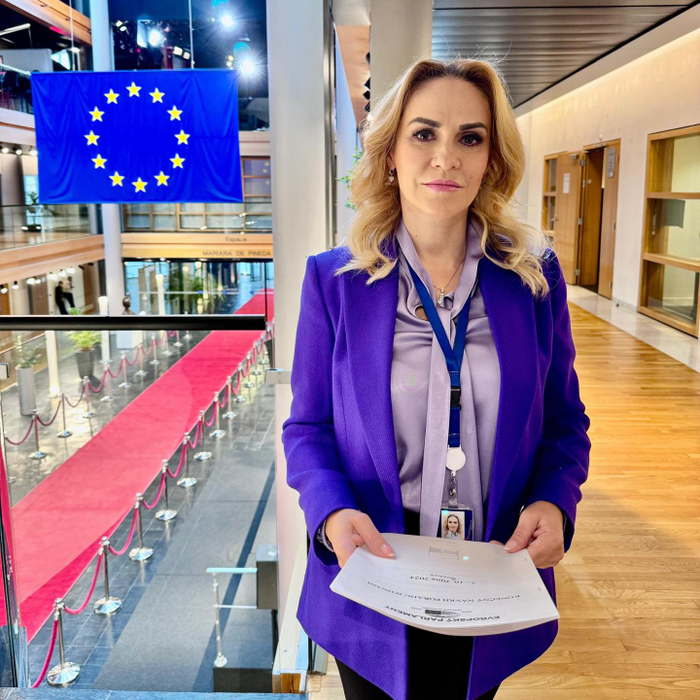 Gabriela Firea a trecut pragul medicului estetician. Imaginile cu fostul primar al Capitalei fac furori pe internet