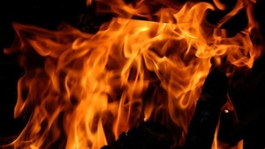 Incendiu puternic in Bucuresti! Pompierii au mari probleme