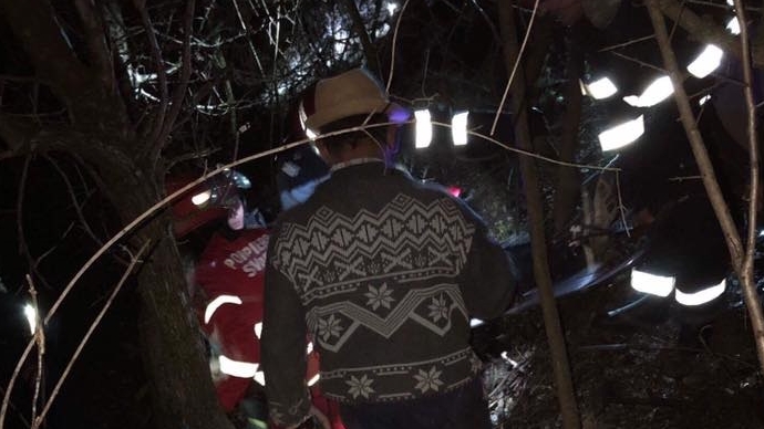 La doar 17 ani, un tânăr din Iaşi a fost găsit carbonizat într-o rulotă, în pădure!