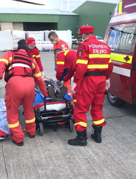 Accident de muncă înfiorător în Prahova! Bărbatul rănit grav a fost adus cu elicopterul SMURD în București