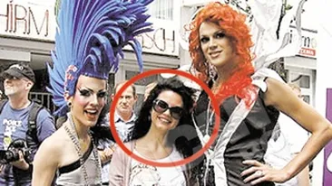 Fascinata de homosexuali. Iubita lui Silviu Ilie, vedeta la paradele gay