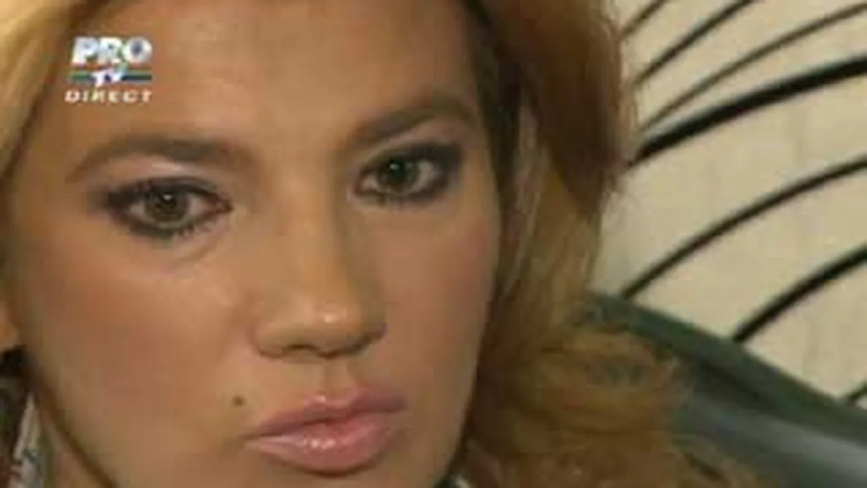 Mihaela Borcea: Beau in fiecare zi aghiasma si ma rog pentru Cristi!