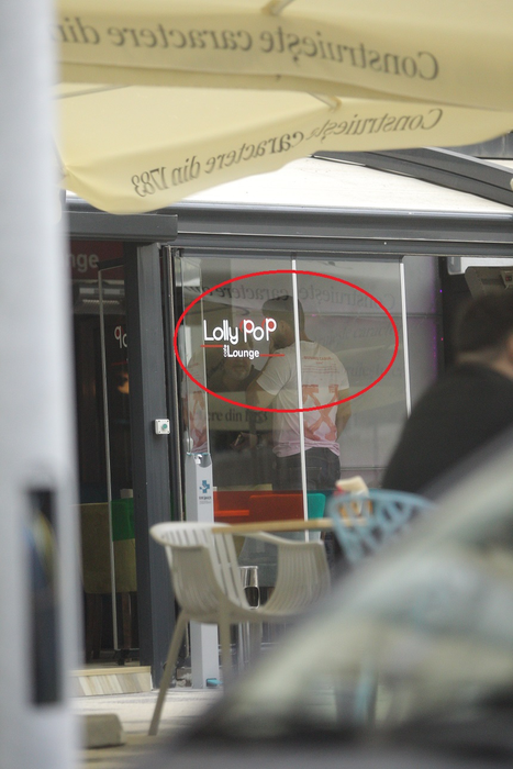 Victor Slav la cafenea, alături de o femeie misterioasă