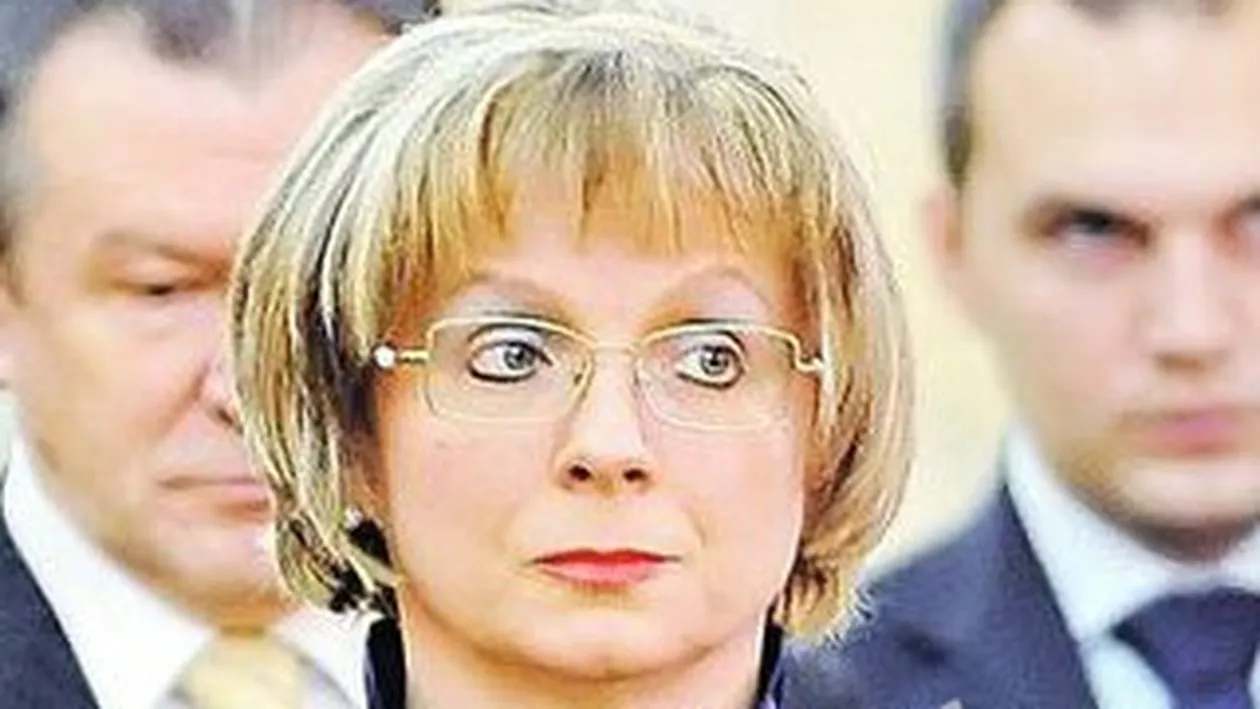 Razboi acasa la fosta sefa a Secretariatului General al Guvernului. Si-a reclamat sotul la politie pentru furt