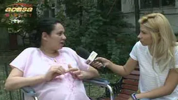 Incredibil, dar adevarat! Nicoleta Luciu nu mai poate nici sa mearga! Se deplaseaza in scaun cu rotile!