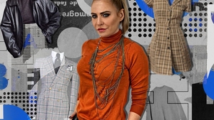 Adina Buzatu ne spune pe ce articole vestimentare se pune accentul în noul an. „2022 vine cu un suflu nou care se reflectă în croieli!”