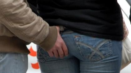 Dan A., cunoscut drept ”Lăbuță” din Buzău, s-a ales cu un an de închisoare după ce a agresat două tinere