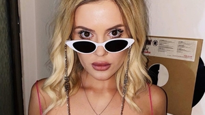 De asta a plecat?! Ce salariu mizer avea Emily Burghelea la „Acces Direct”. Câți lei primea lunar de la Antena 1